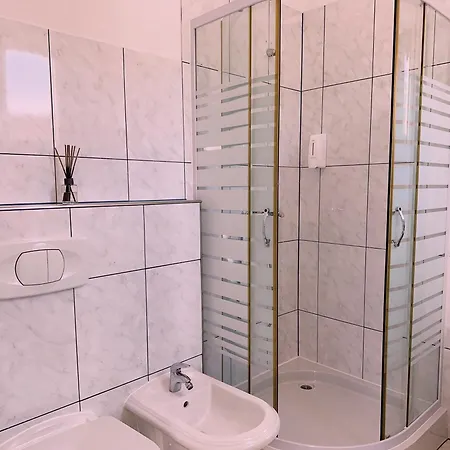 فيلة Layal بيهاتش