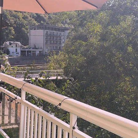 Layal * بيهاتش